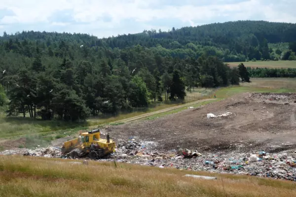 Možnosti omezení skládkování komunálních odpadů z obcí